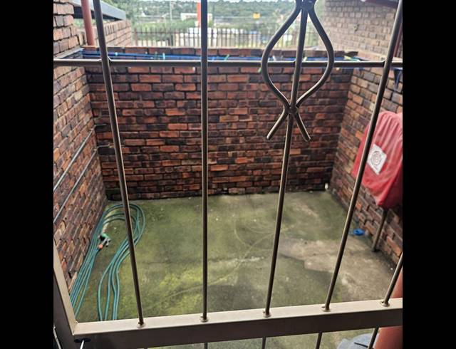 2 BEDROOM APARTMENT FOR SALE IN BIRCHLEIGH
